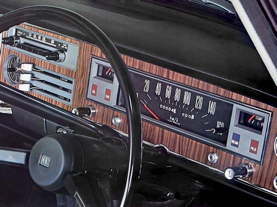 Панель приборов Toyota Corona Sedan (RT40) 1964 года  (фото 6 из 15)